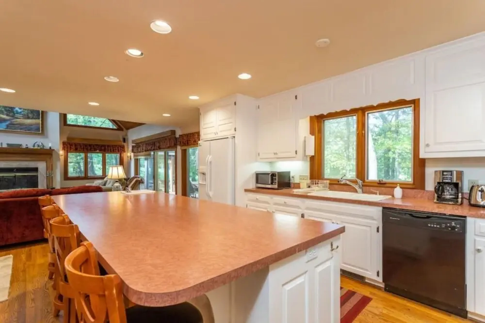 Book Spring Summer Luxury House at Wintergreen
