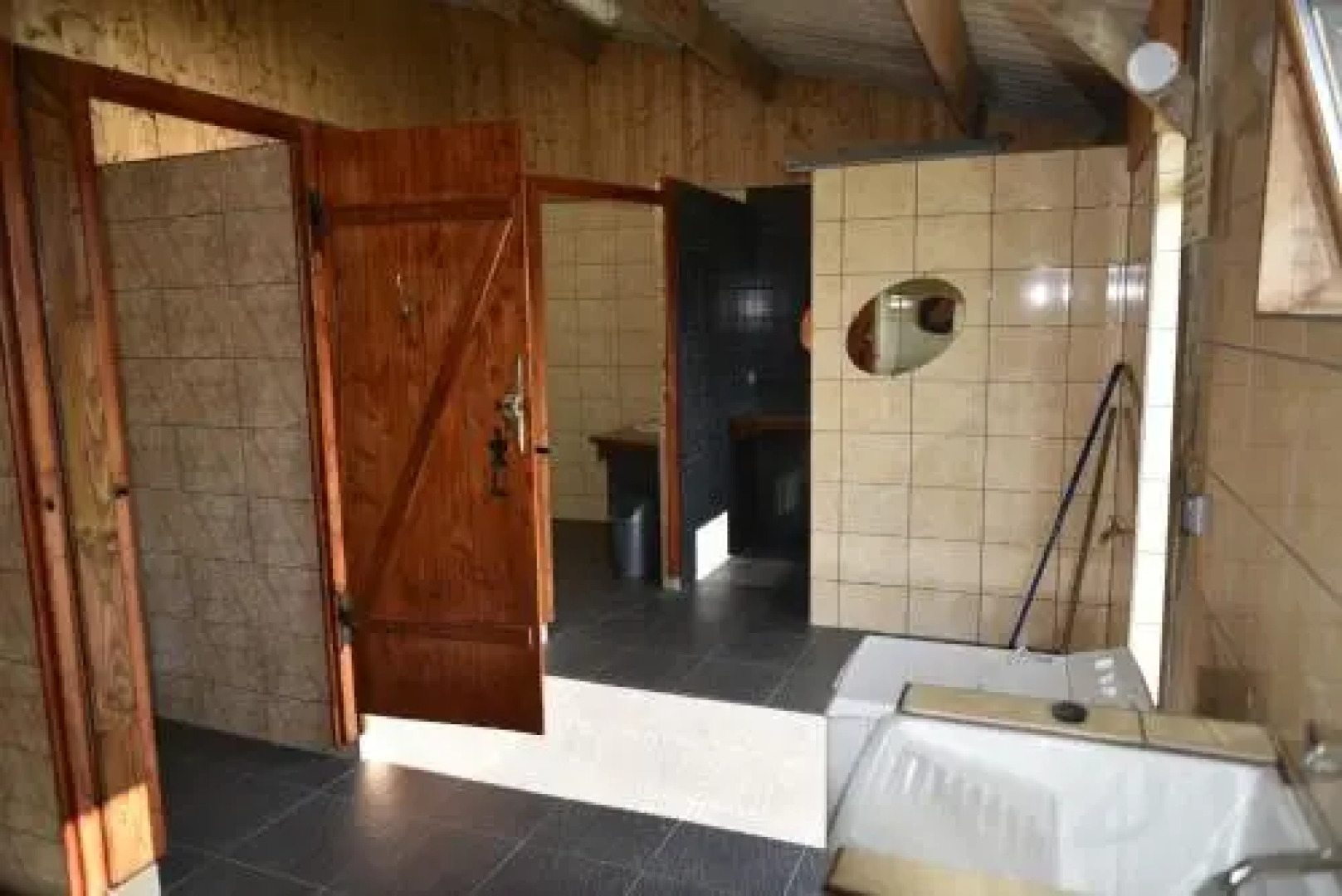 Yourtes et Roulottes de la Laïta