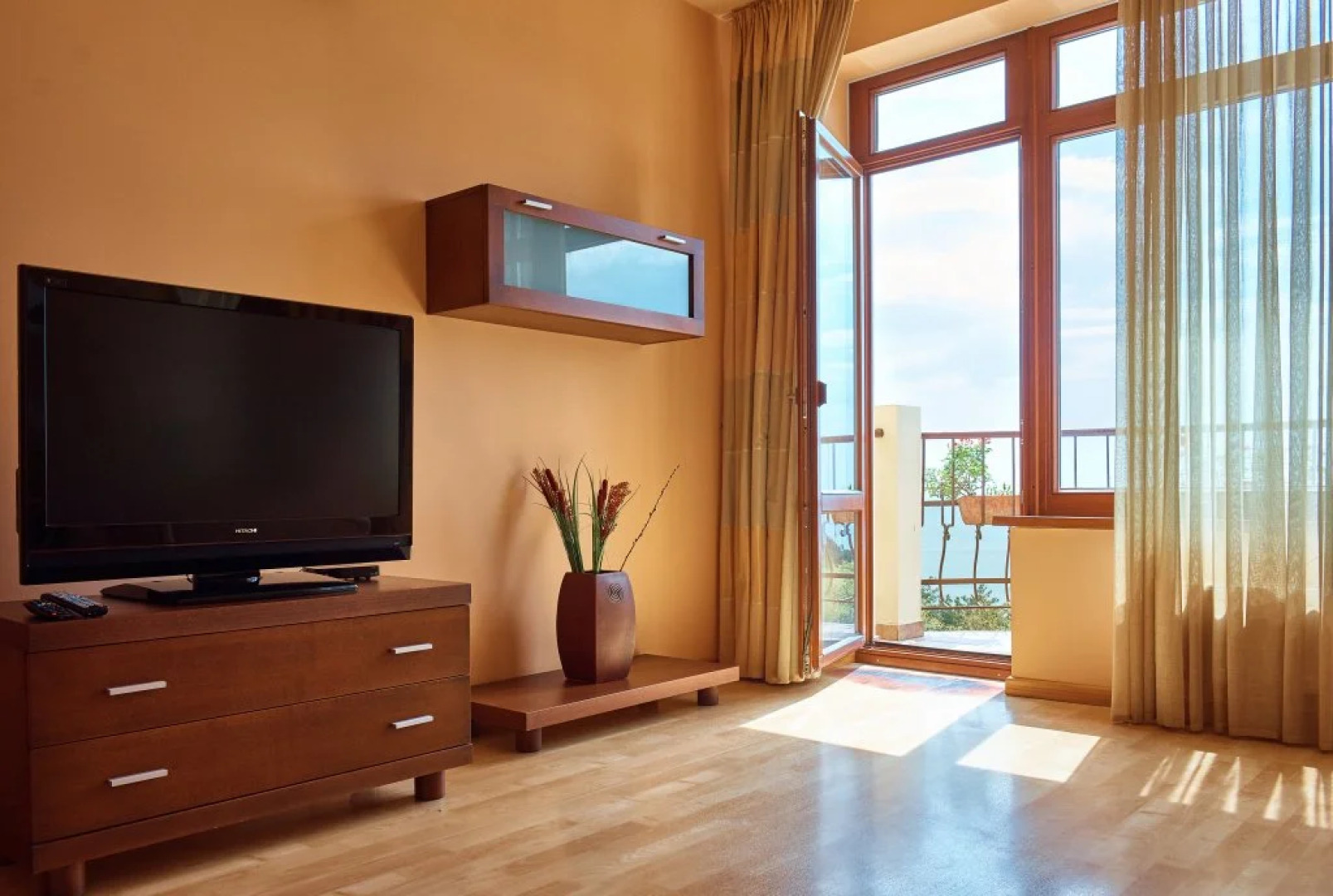 Тиссен Хаус