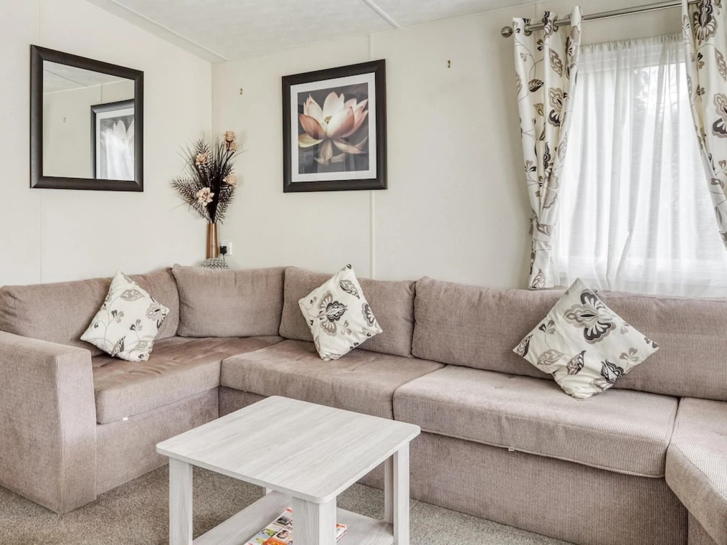 Simplistic Home in Hastings Near Alexandra Park