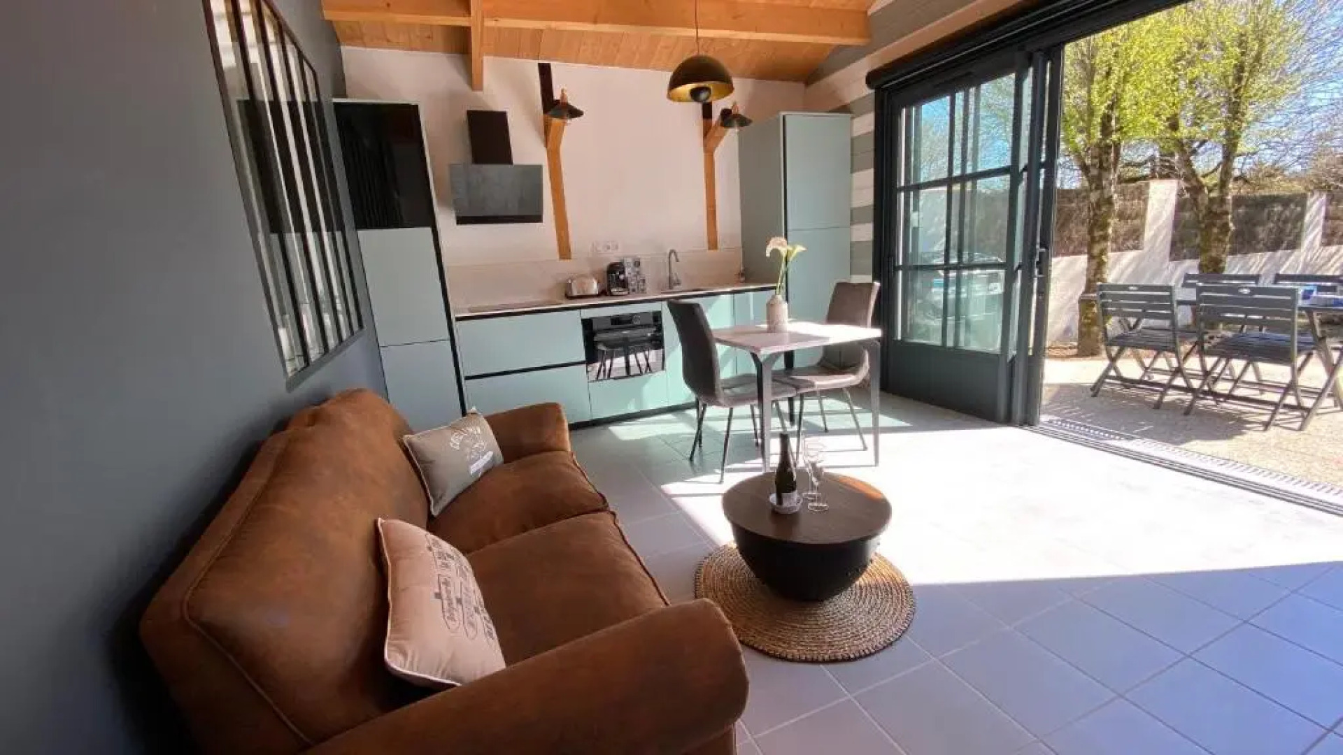 Adorable Guest House Avec Balneo Et Piscine