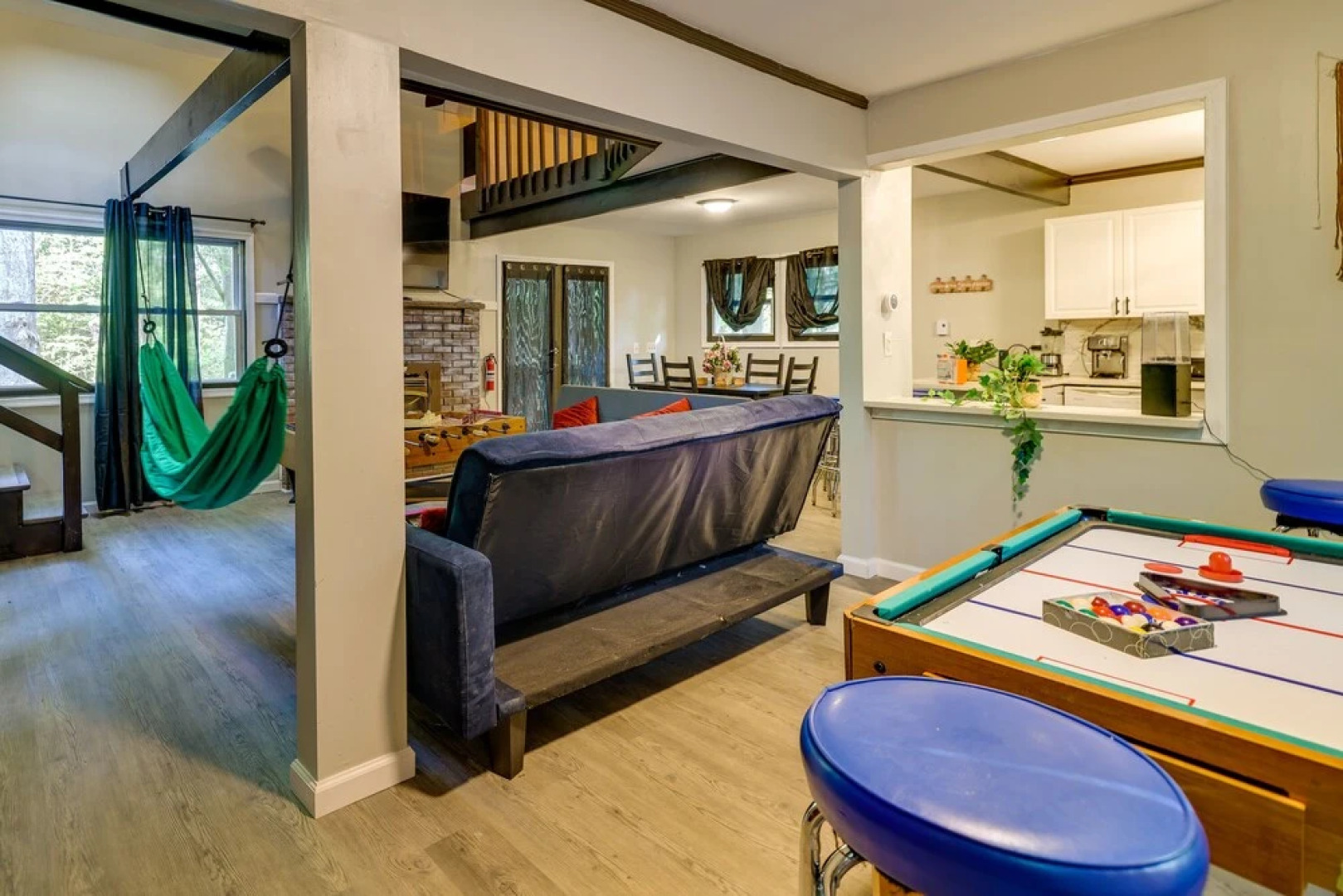 Pet-friendly Tobyhanna Retreat w/ Deck & Playset!