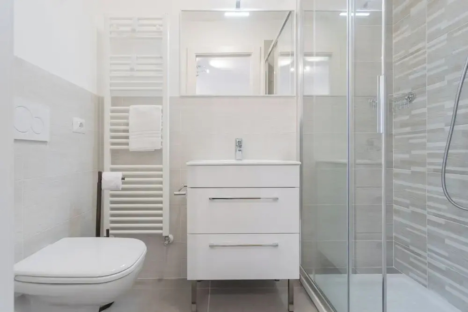 Pozzo Vertical Apartment With Garden and Parking by Rent all Como