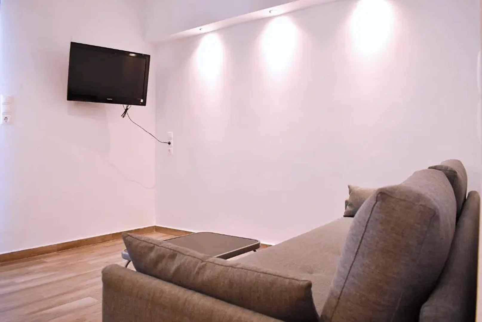 Tzamaros Studios Kythnos