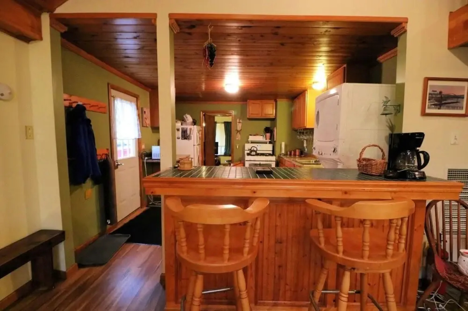 1 Maple Avenue 2 Bedroom Home by Redawning