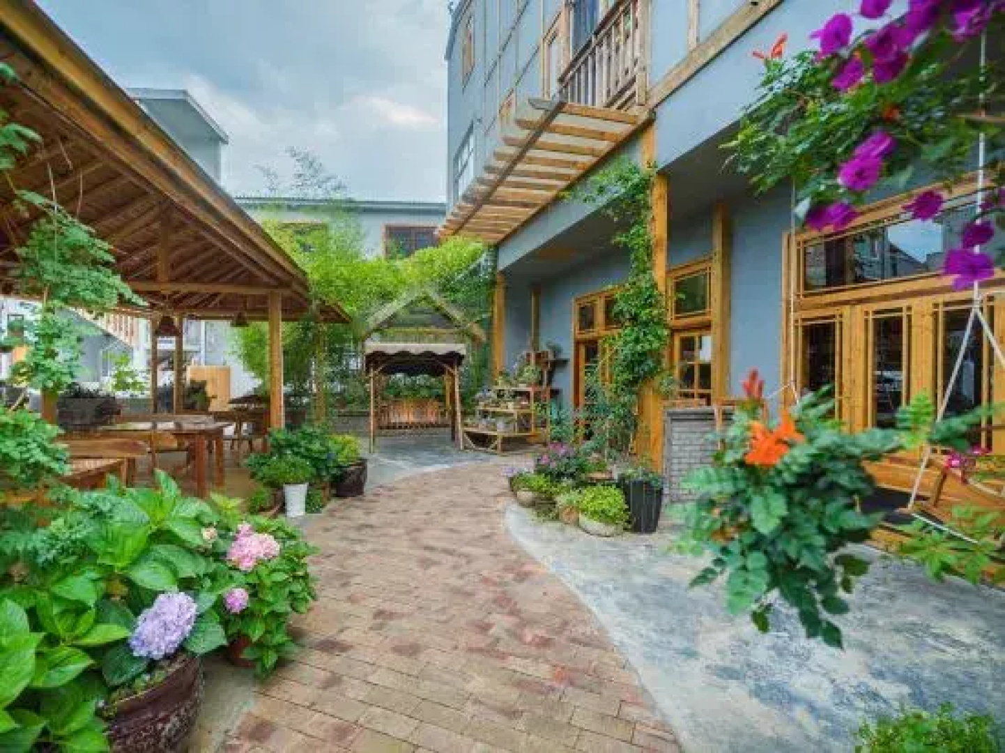 Wanfenglin Shanshuijian Meisu Hotel