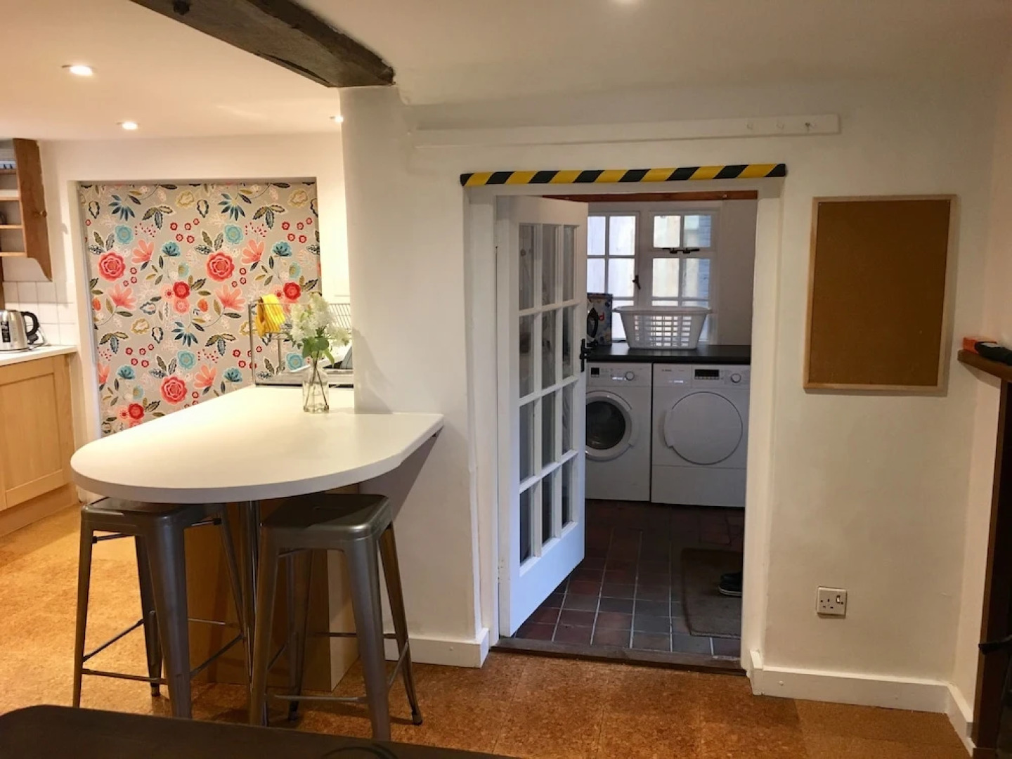 Danny Lodge | By Huluki Sussex Stays