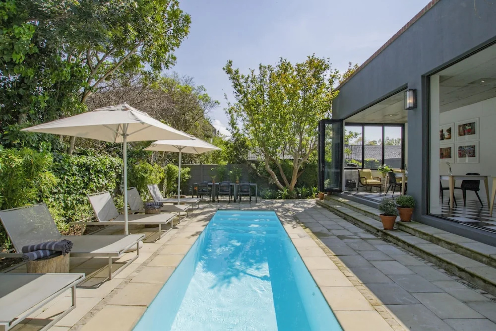 Twice Central Guesthouse