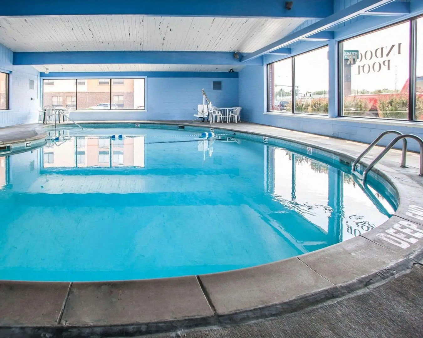 Rodeway Inn & Suites Milwaukee Airport