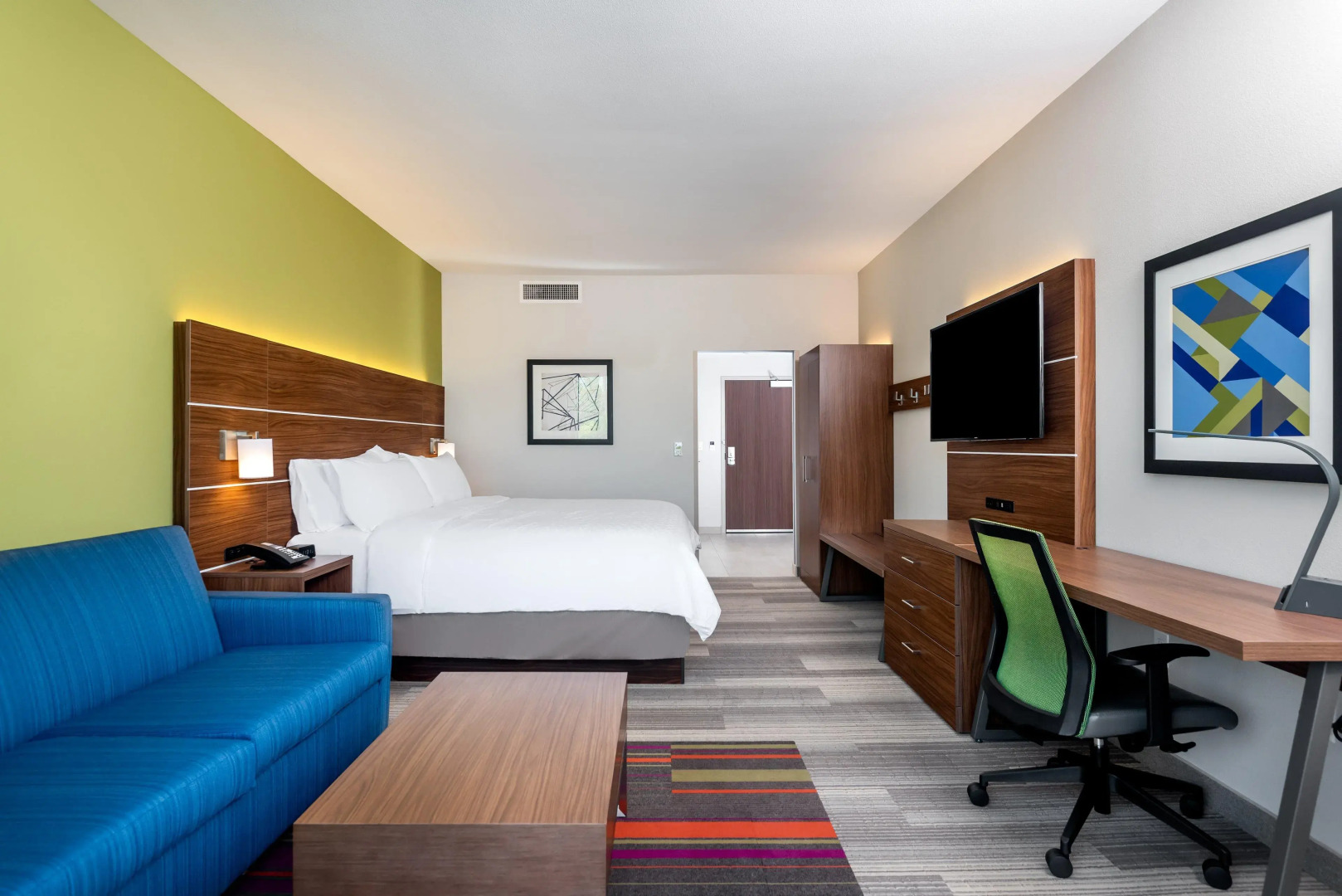 Holiday Inn Express & Suites Santa Ana - Orange County by IHG