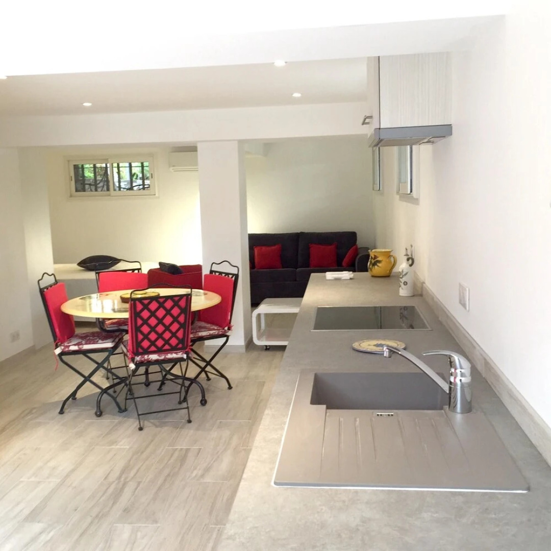 Studio in Vence, With Wonderful City View, Private Pool, Enclosed Gard