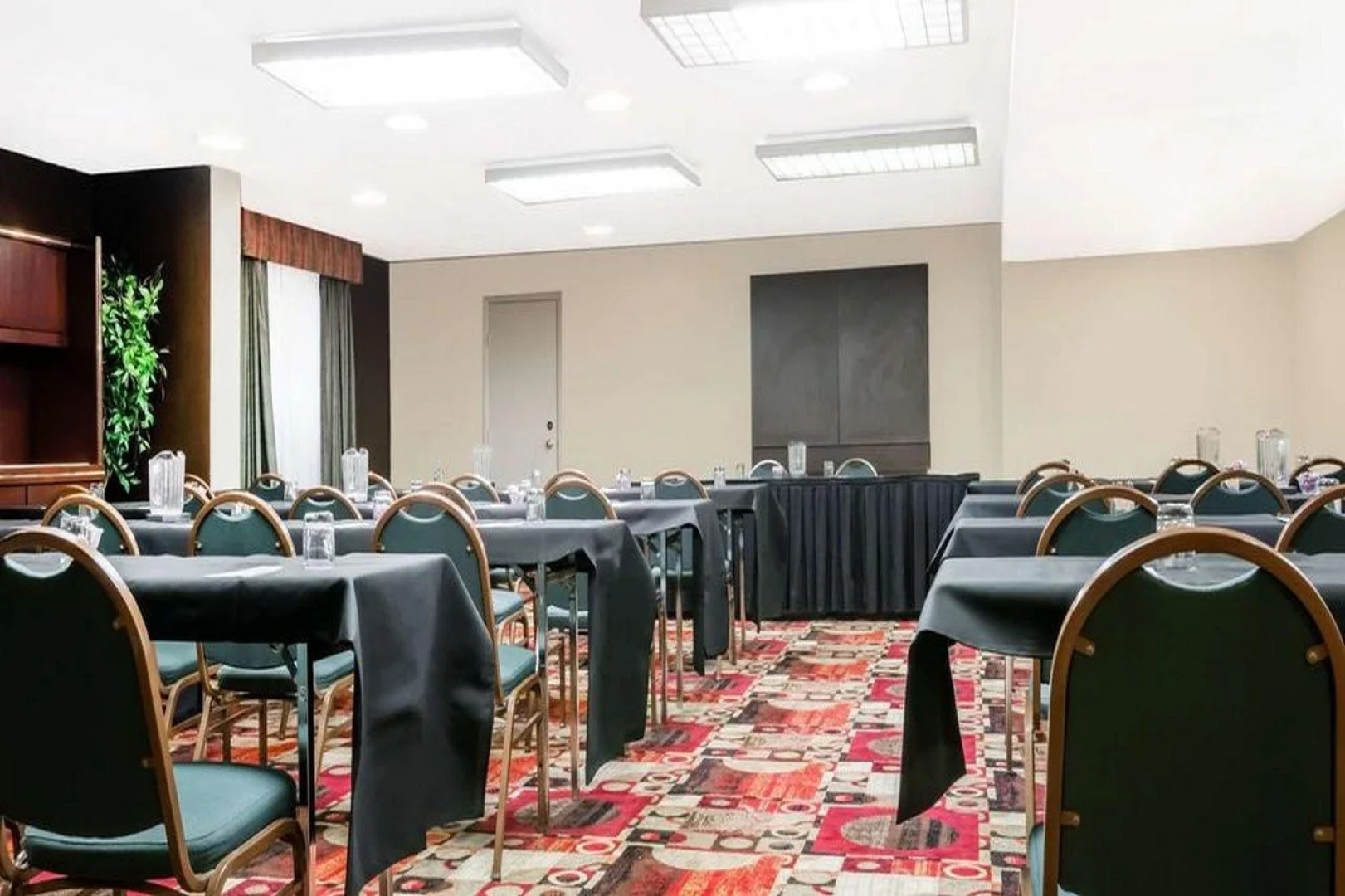 Ramada Conference Center Of Lexington