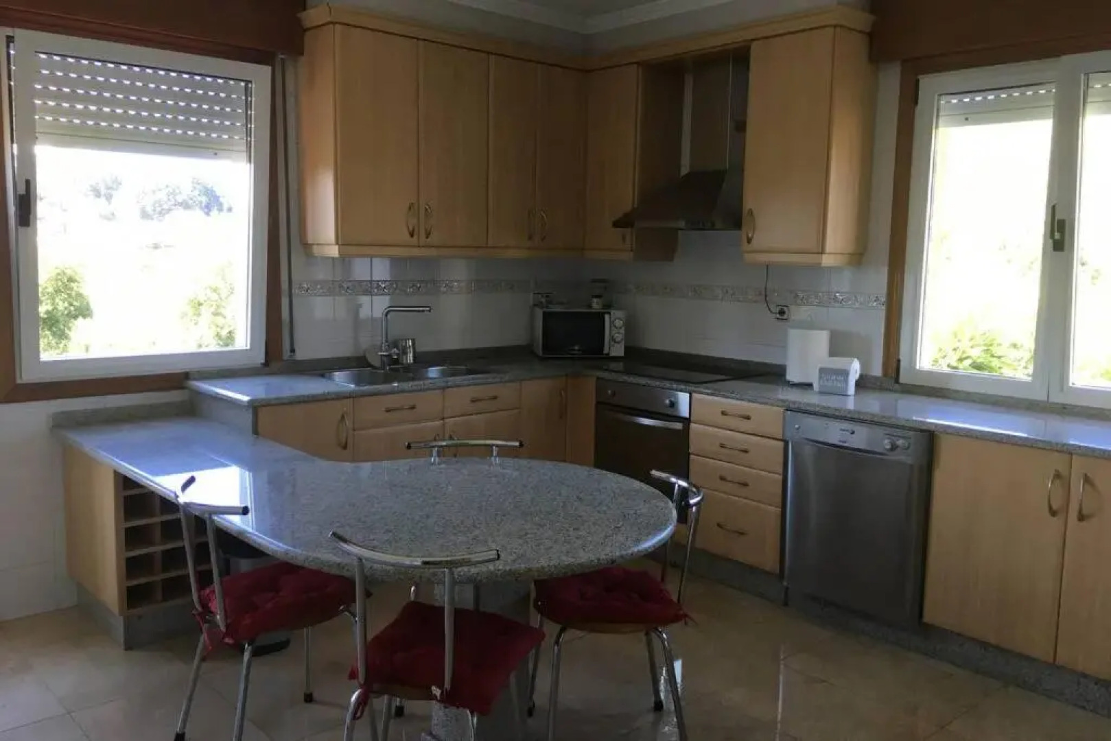 Finca A Cubeliña. Casa con piscina en la ría de Arousa