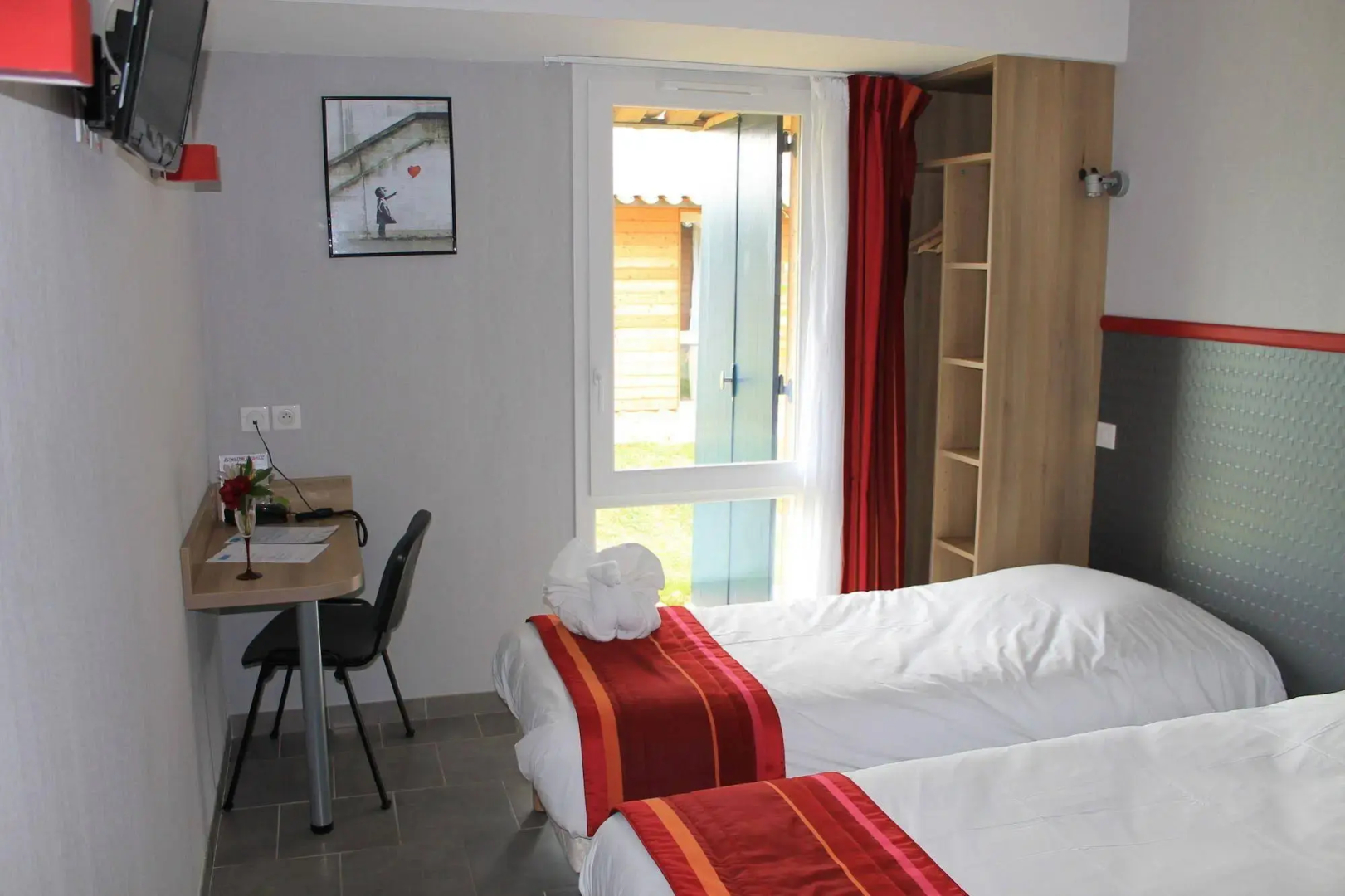 The Originals City, Hôtel Albizia