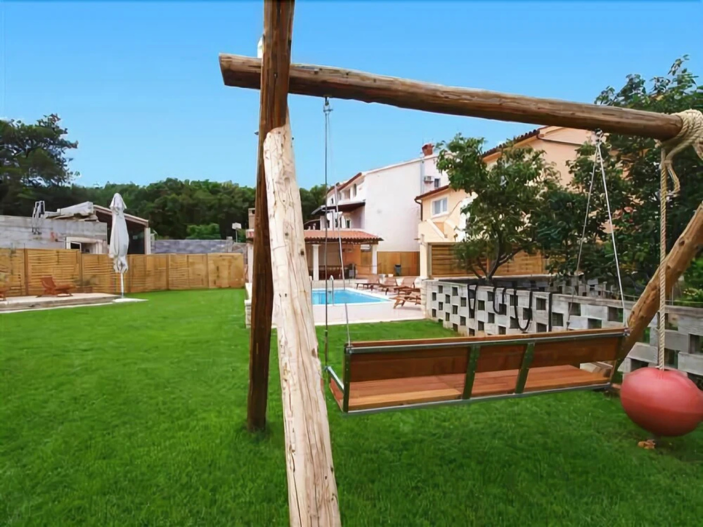 Holiday House Stinjan Licardo