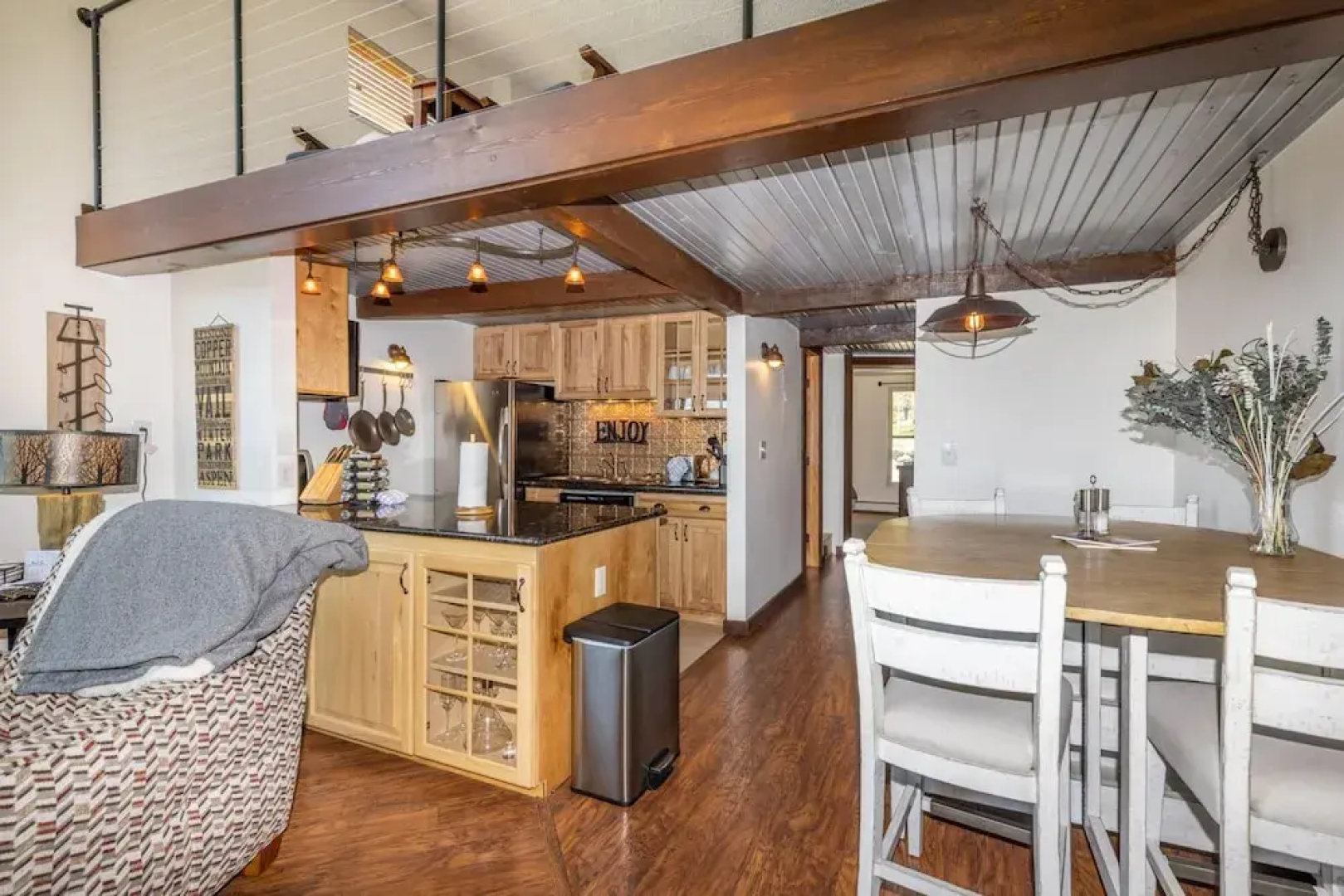 Silver Queen West, Building B, Unit 7137 by Summit County Mountain Retreats