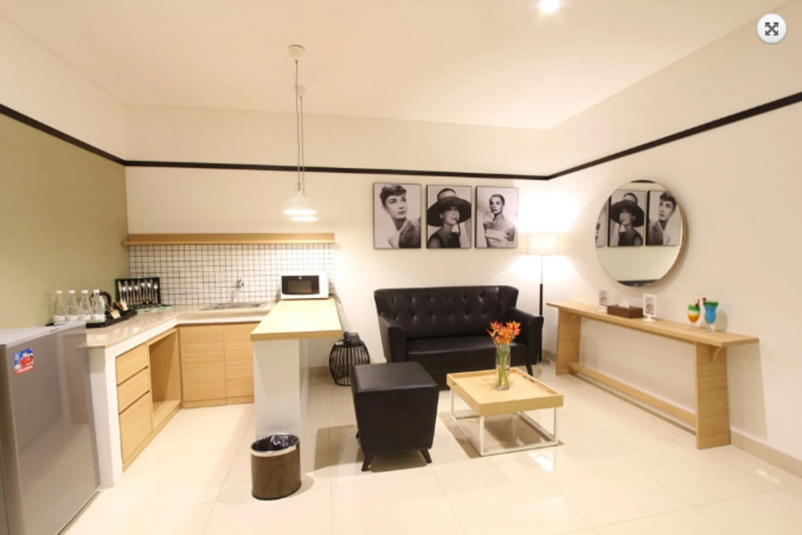 Clove Hotel