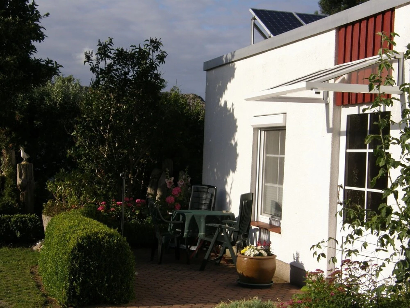 Graceful Apartment With Terrace, Garden Furniture, Parking