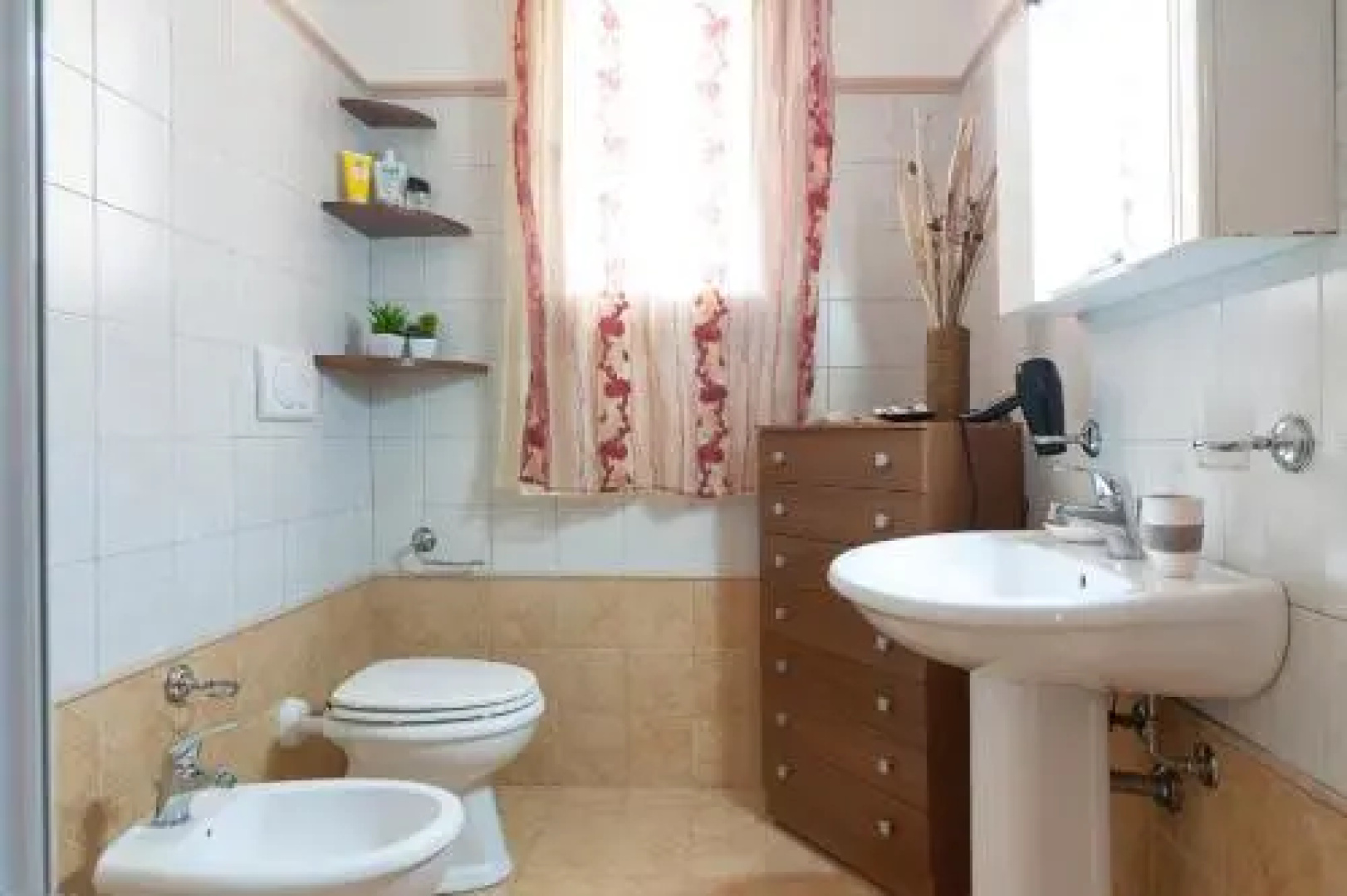 Isernia Pool Chalet