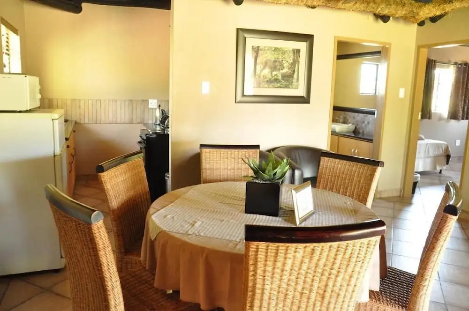 Ukutula Lion Lodge