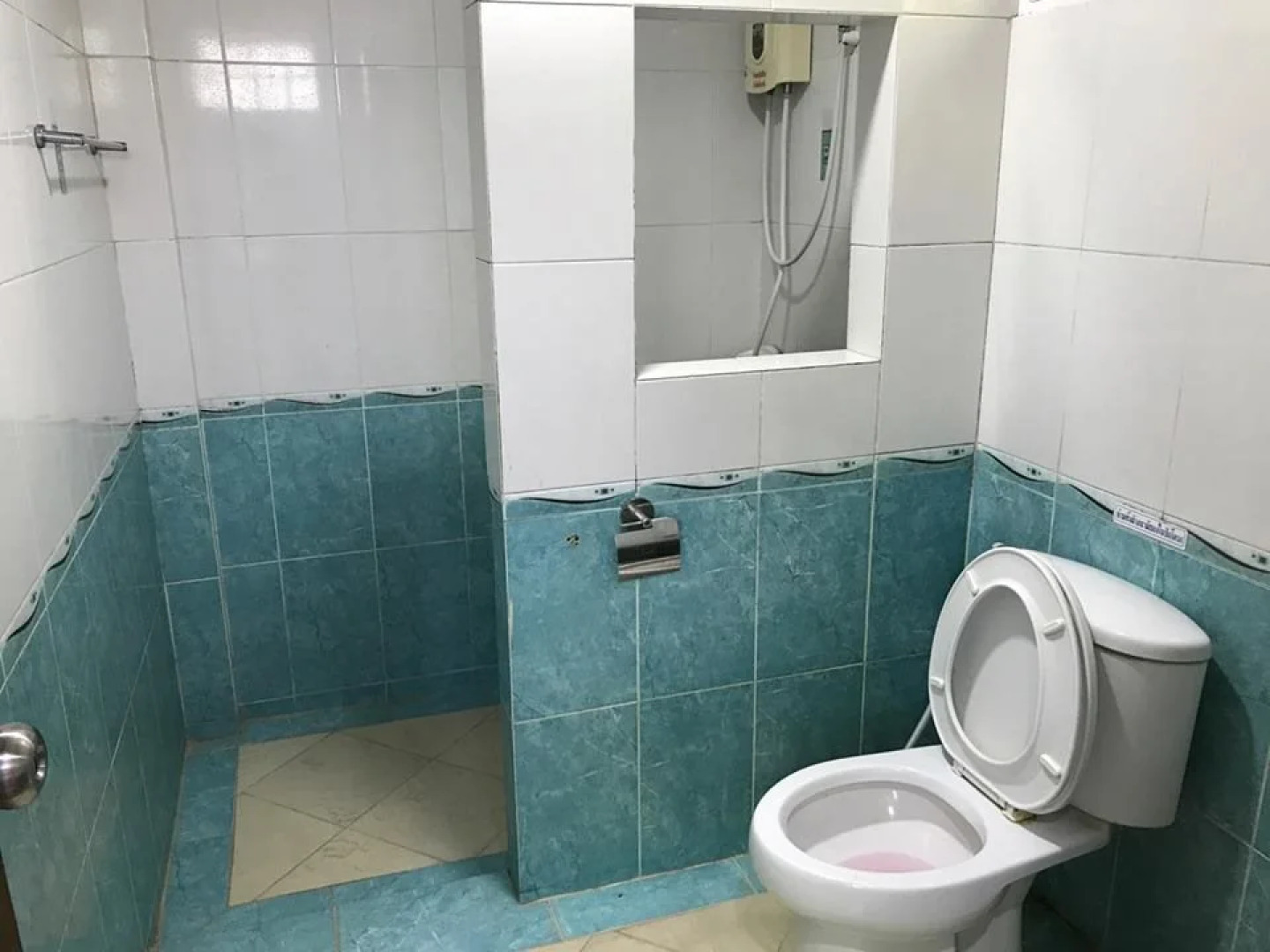 Cha-am Fishing Inn and Resort