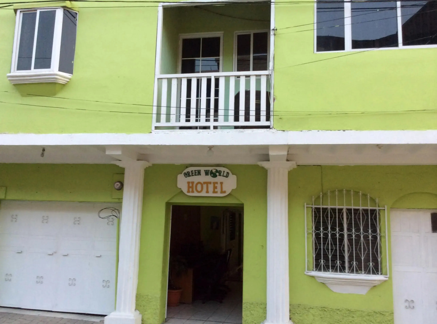 Green World The Hostel
