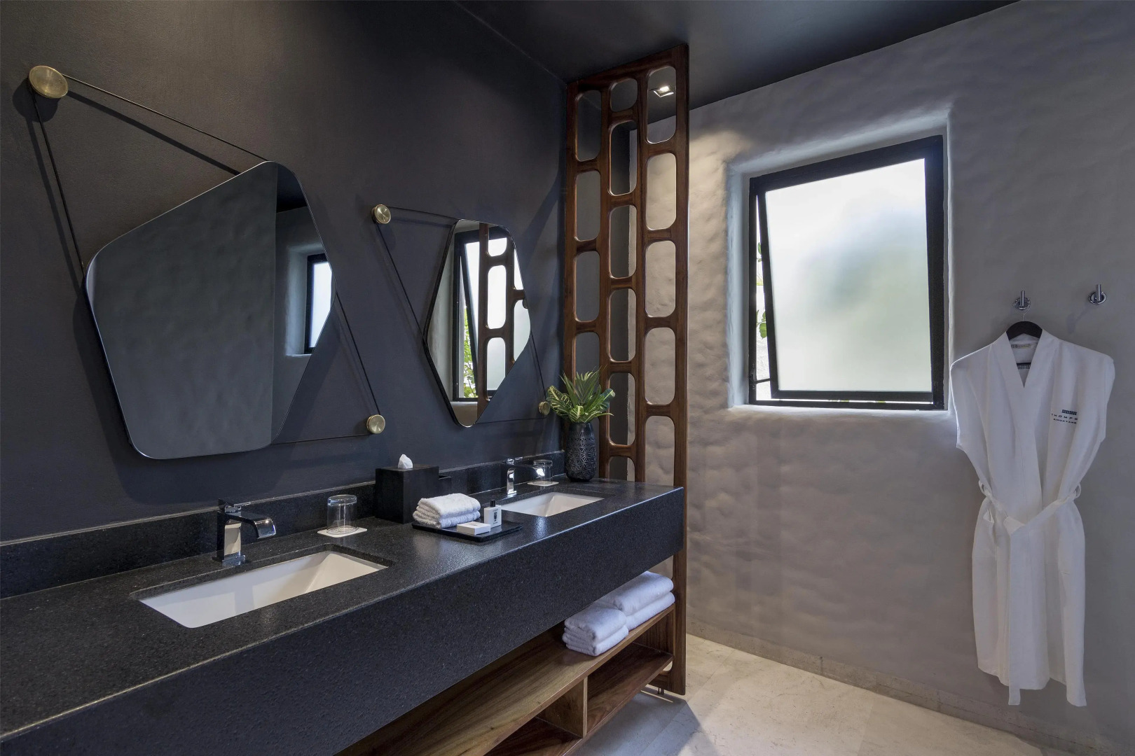 Thompson Zihuatanejo, A Beach Resort, by Hyatt