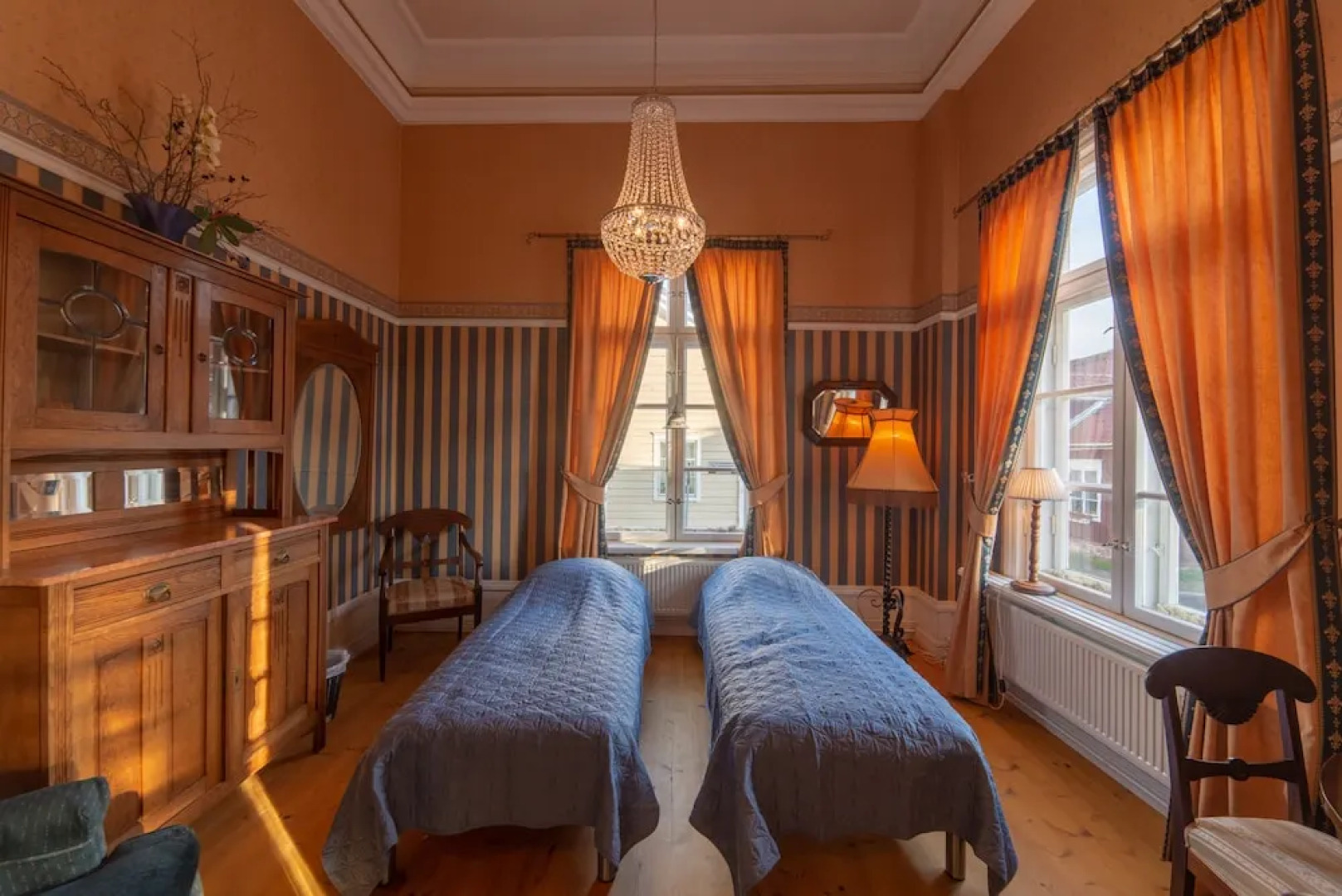 Wanha Kartano - Old Mansion