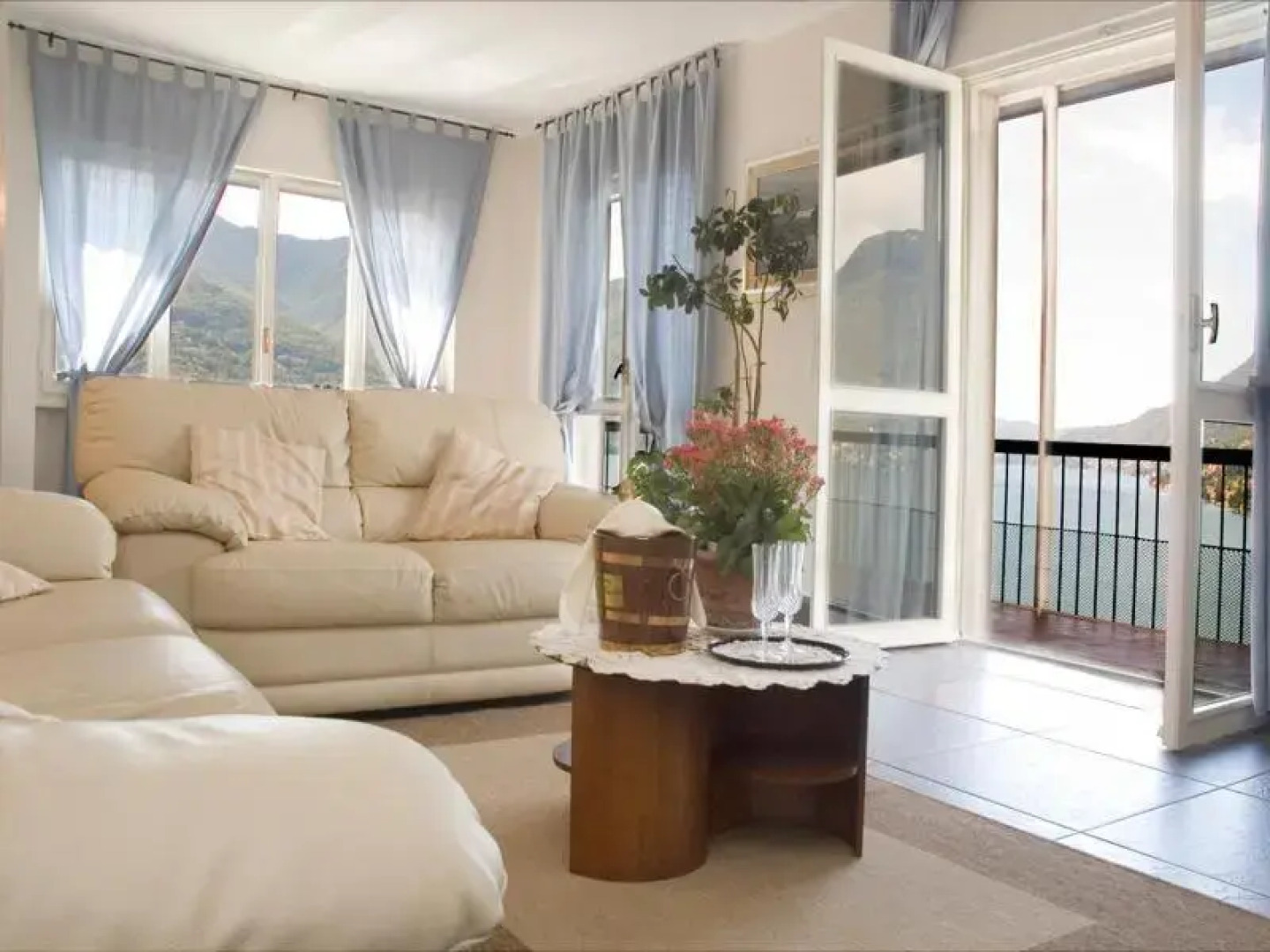 Sonia - Musica & Aperol Panorama-Fewo (DG)