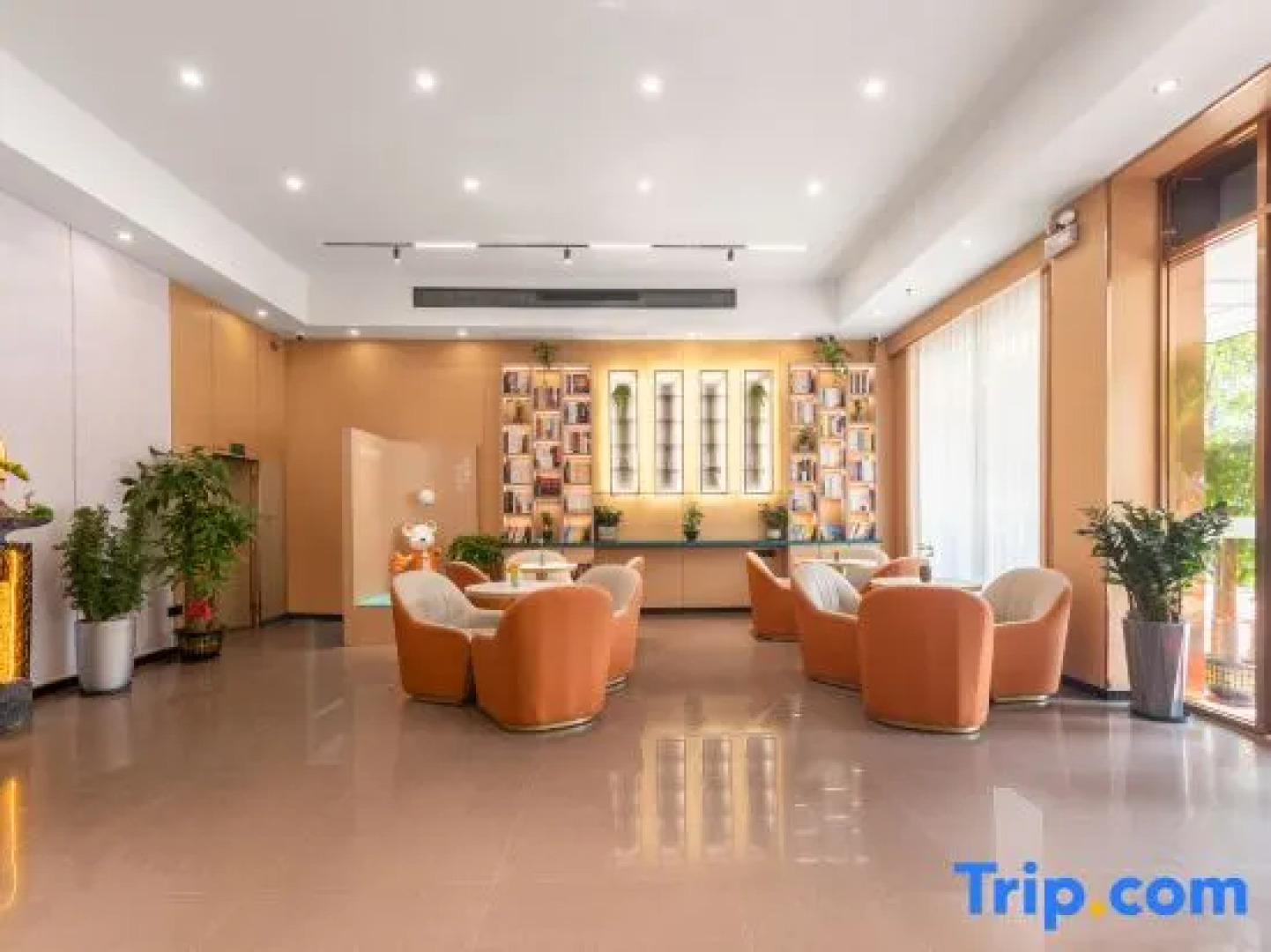 Yiqun Hotel (Xishan Scenic Area Datengxia Scenic Area)