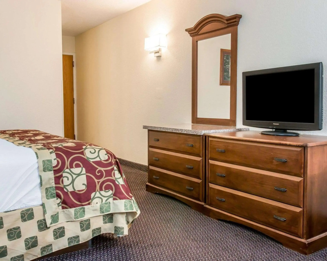 Clarion Inn I-94 near Expo Center