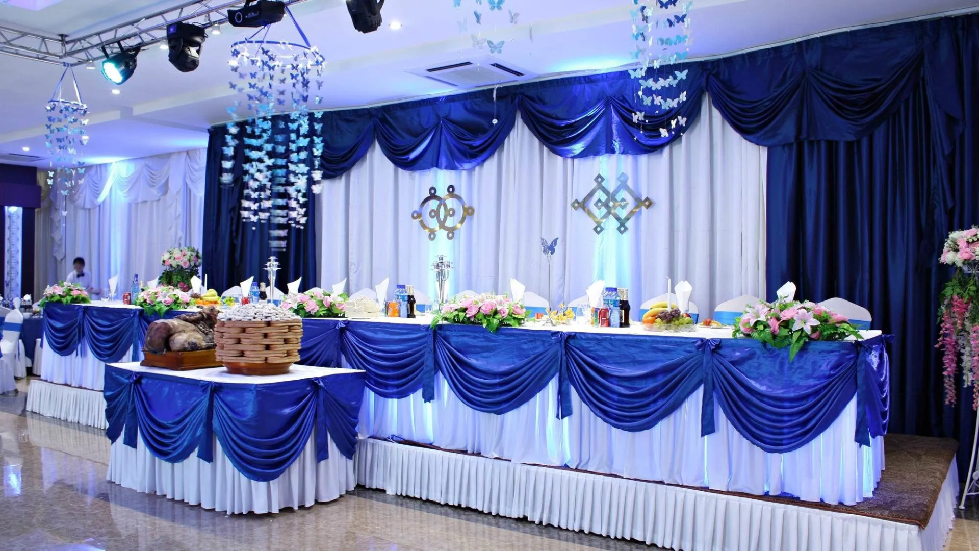 The Grand Hill Hotel