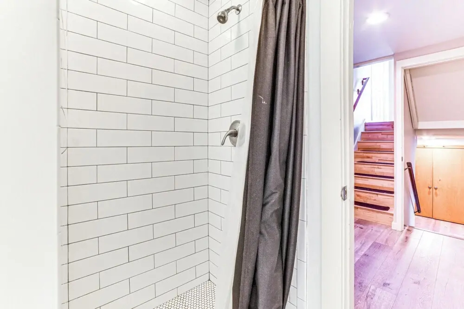 Soaking Tub & Fire Pit! Home Near Dtwn Suttons Bay