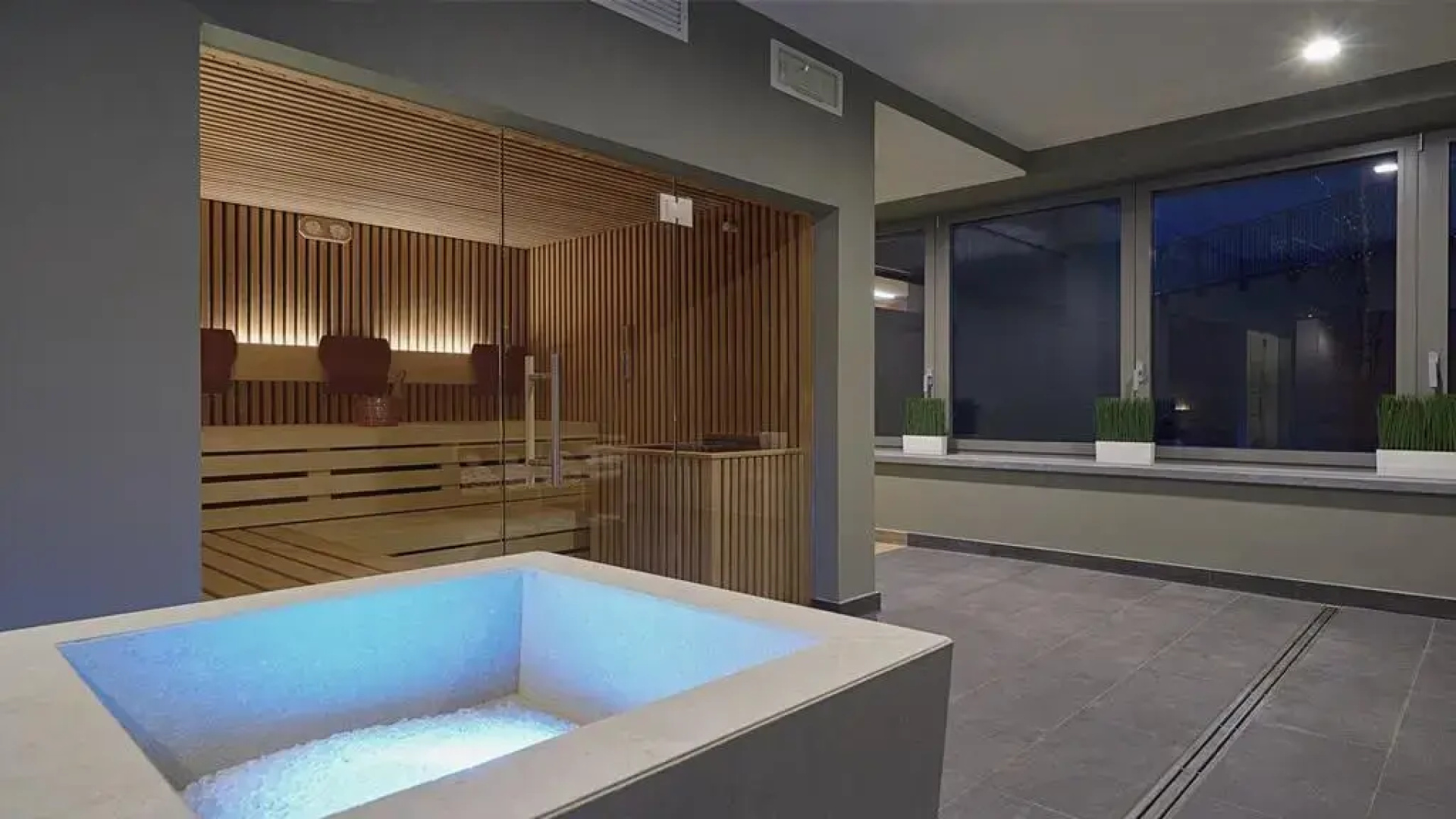 Link124 Hotel