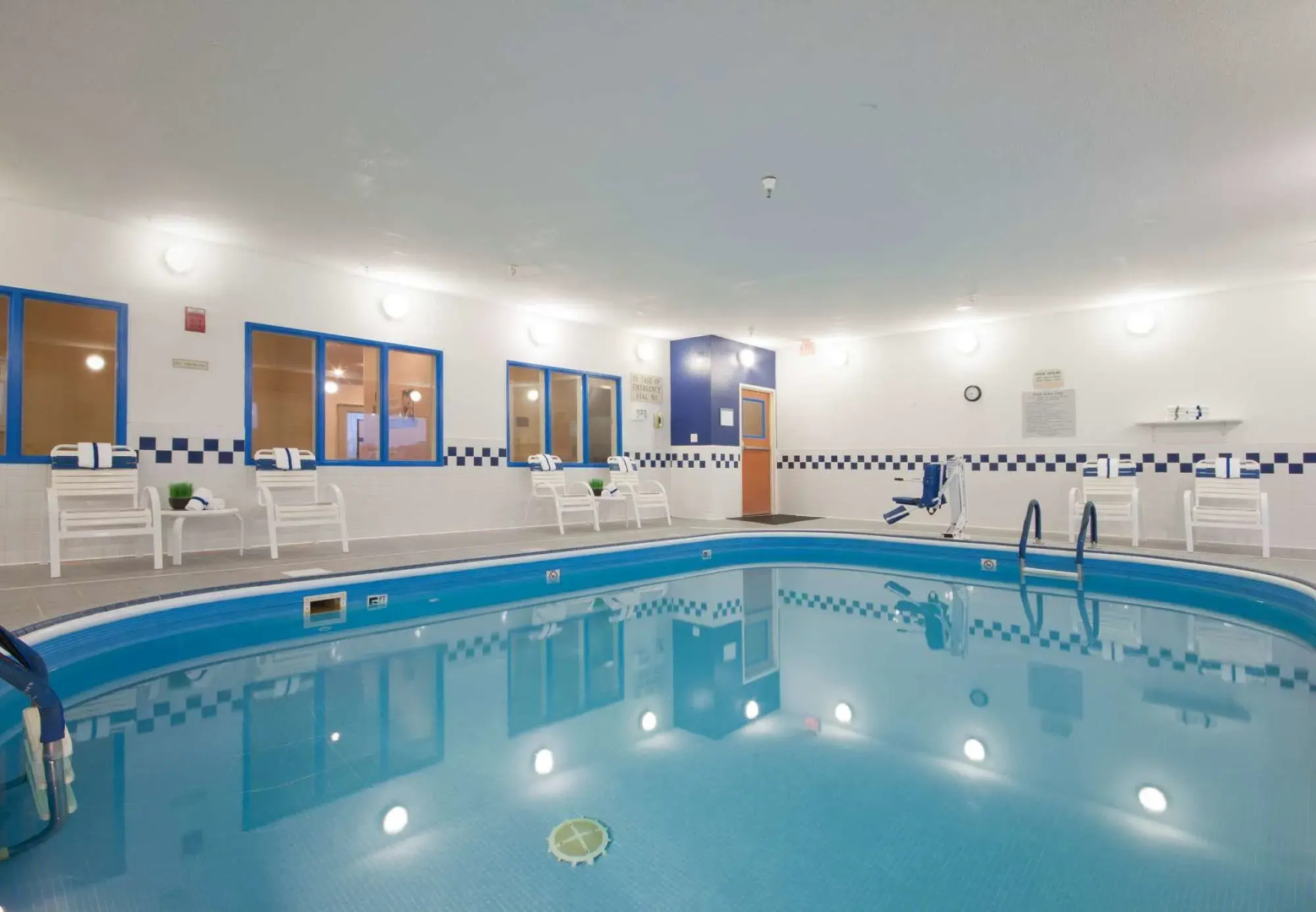 AmericInn by Wyndham Minot