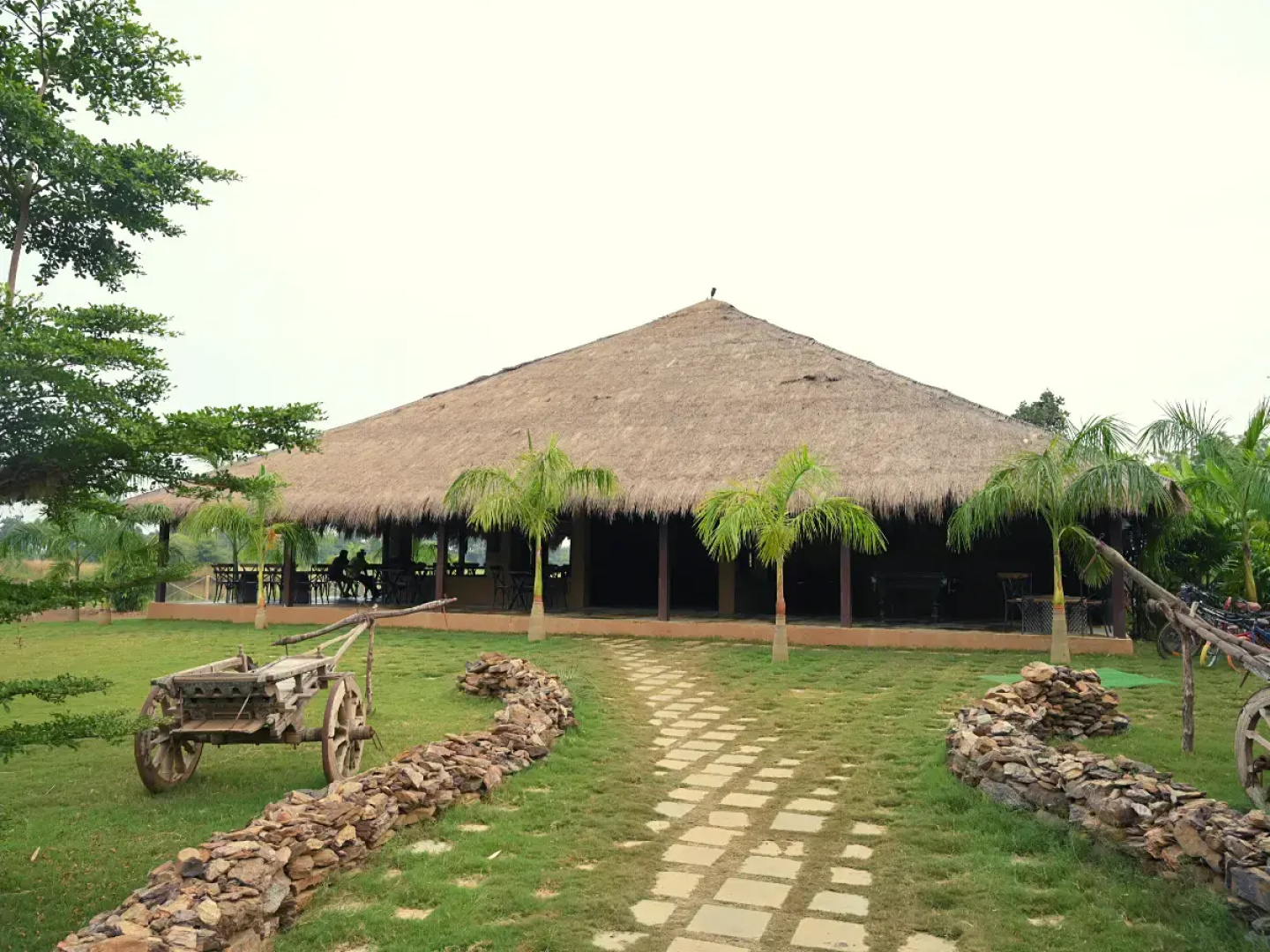 Karhandla Farm and Resort