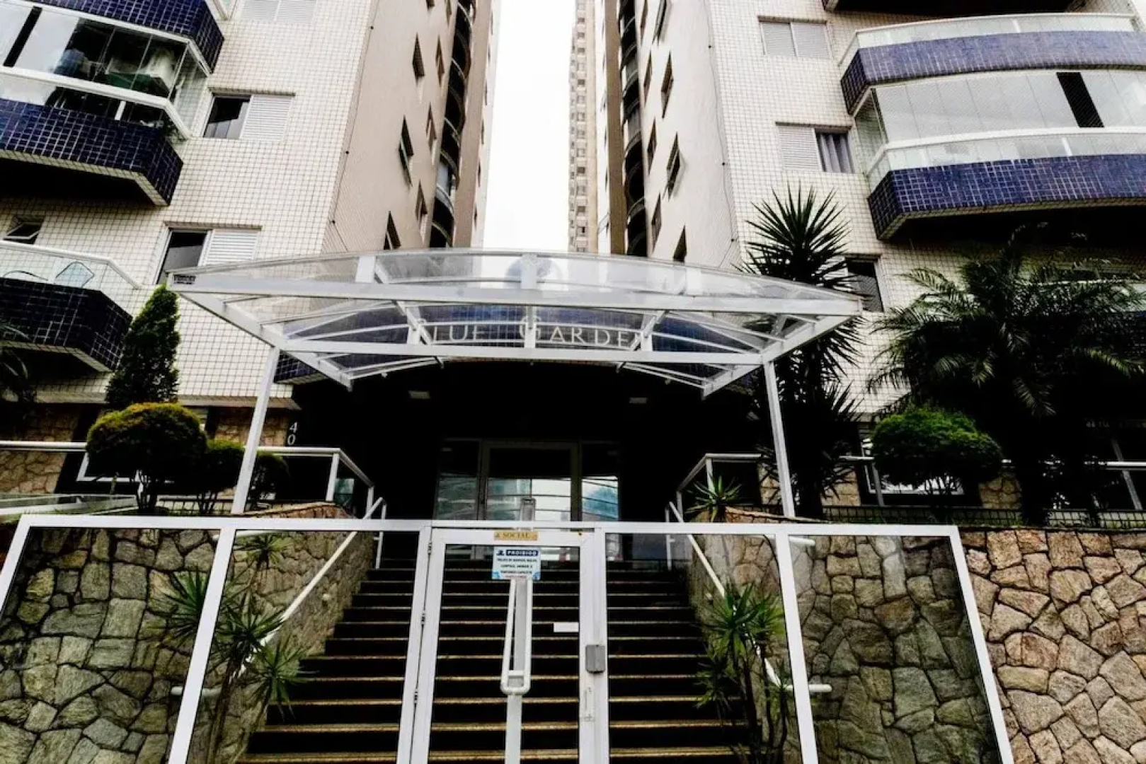 Apto a 500m da Praia Canto do Forte - Praia Grande