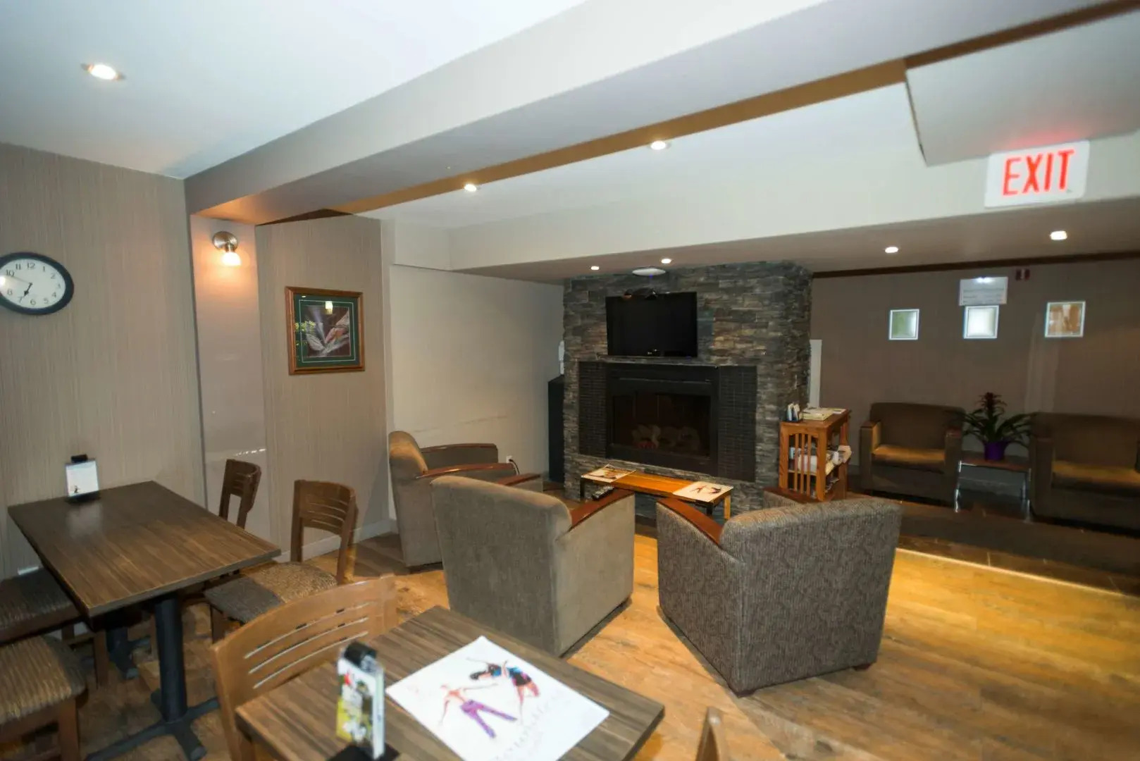 Coast Fort St. John Hotel