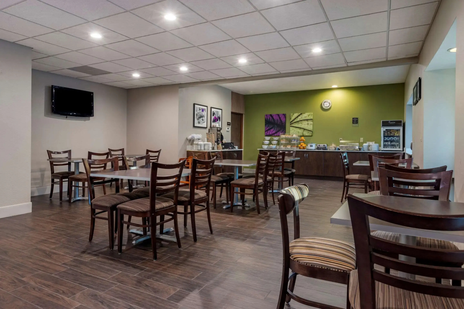 Sleep Inn & Suites