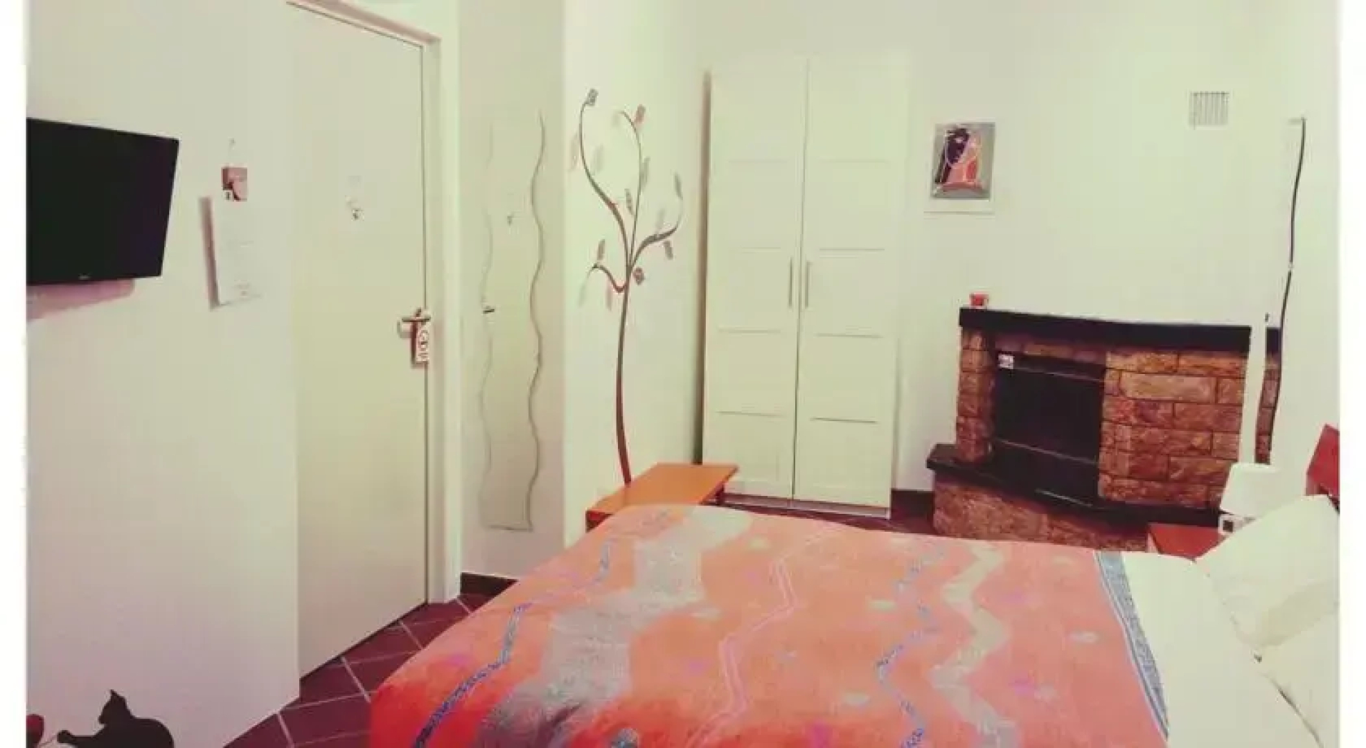 B&B La Donna Con La Valigia