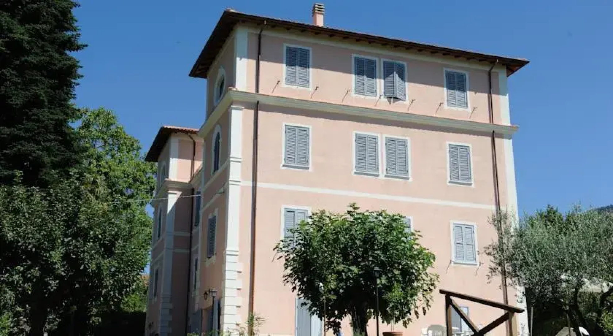 Villa Etra
