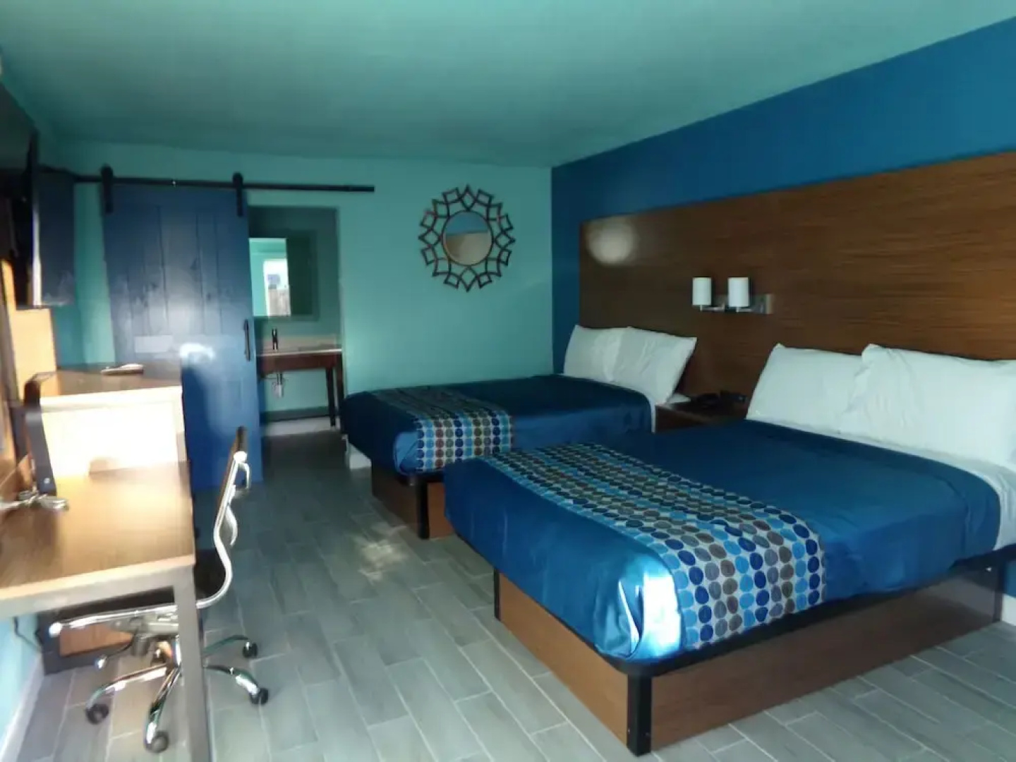 Regal Inn