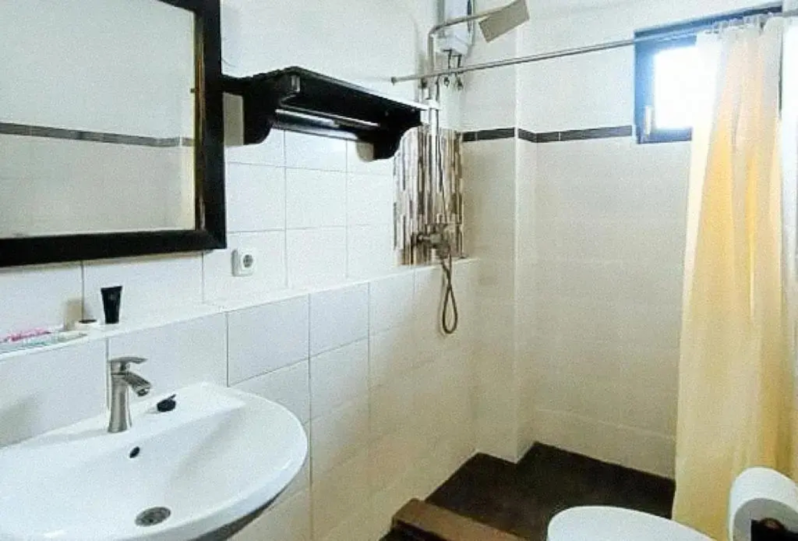 RedDoorz Carlton-Martin Hotel Masbate City