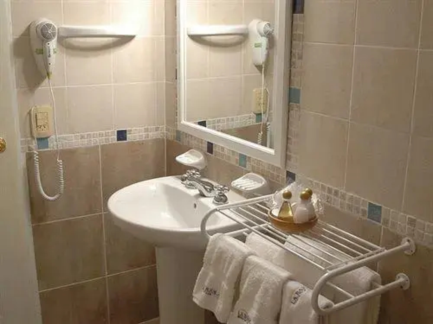 La Barraca Hotel & Resort
