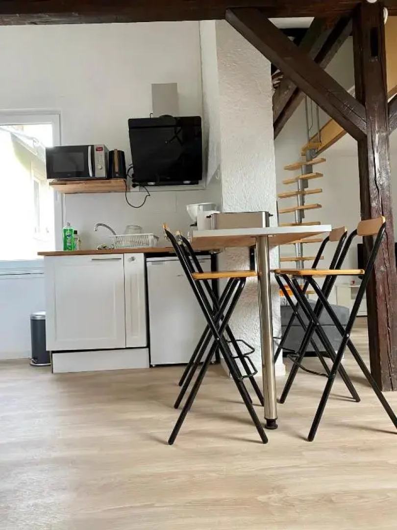 Authentic Loft - 10 Min To the City Center