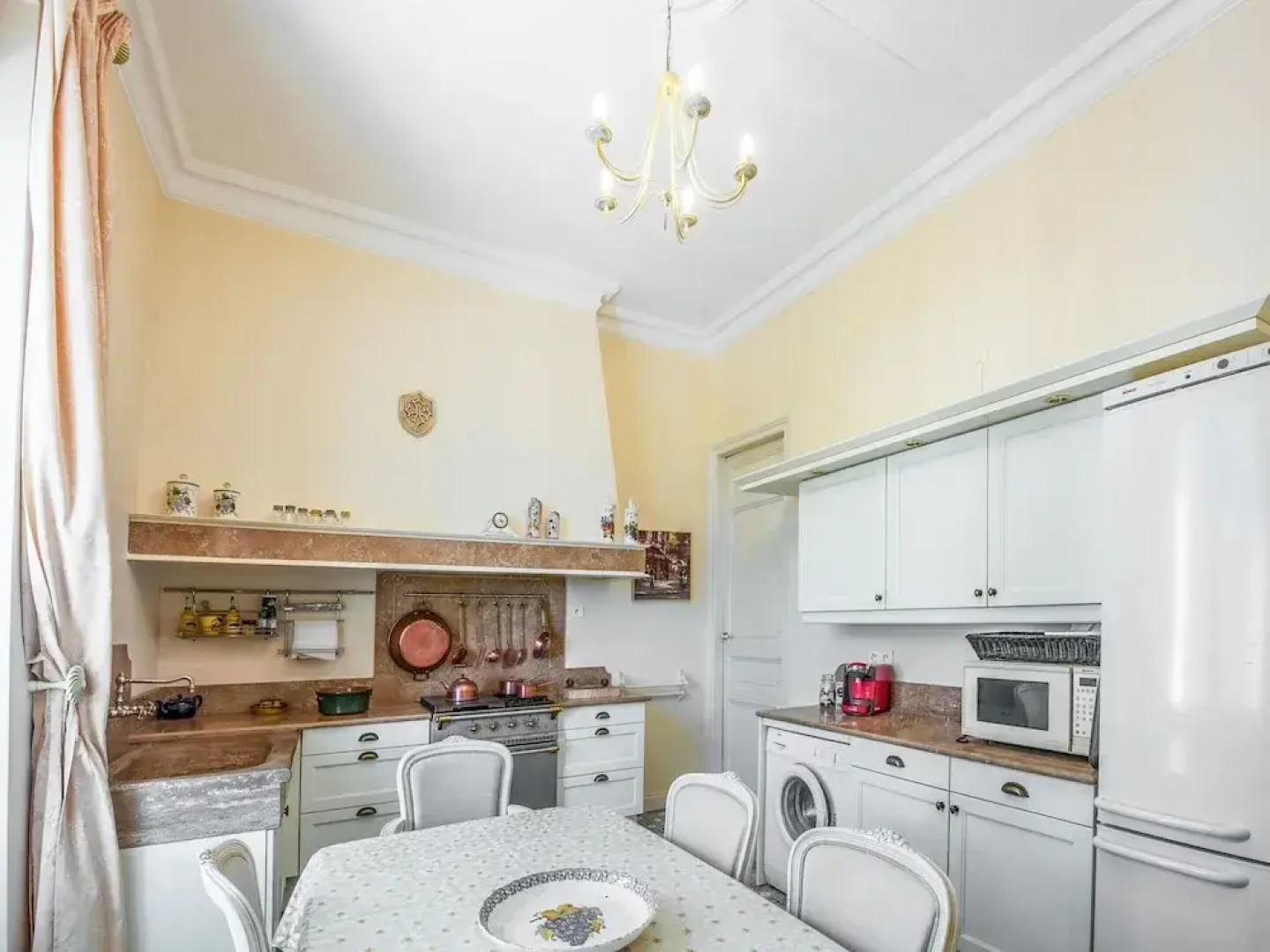 Elegant Holiday Home Near the Canal du Midi