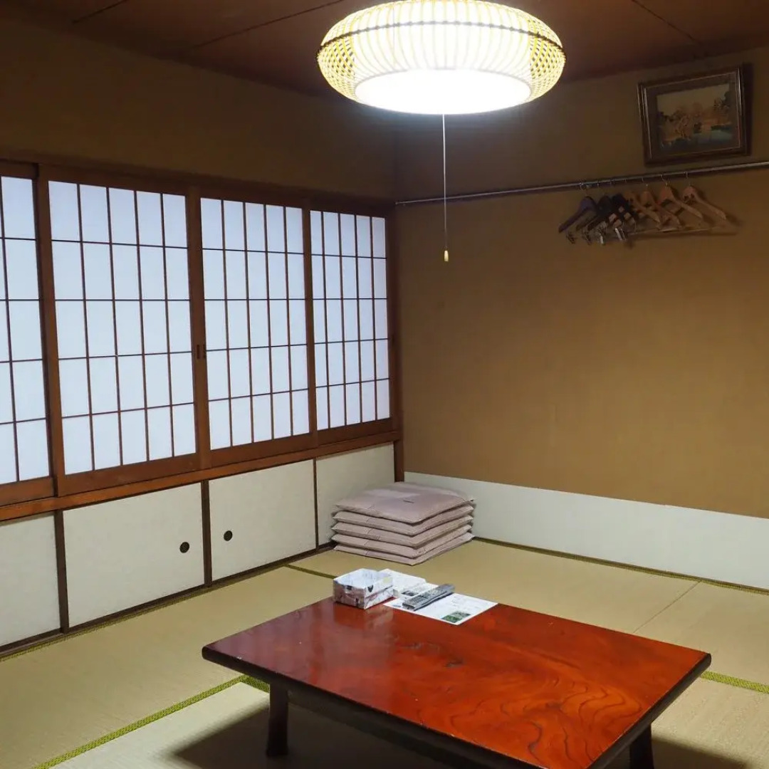Asahiya Ryokan (Shodoshima)