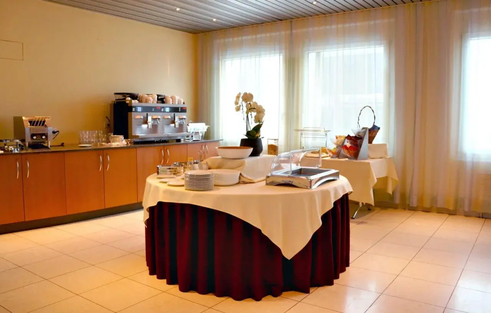 Tailormade Hotel STANS SÜD