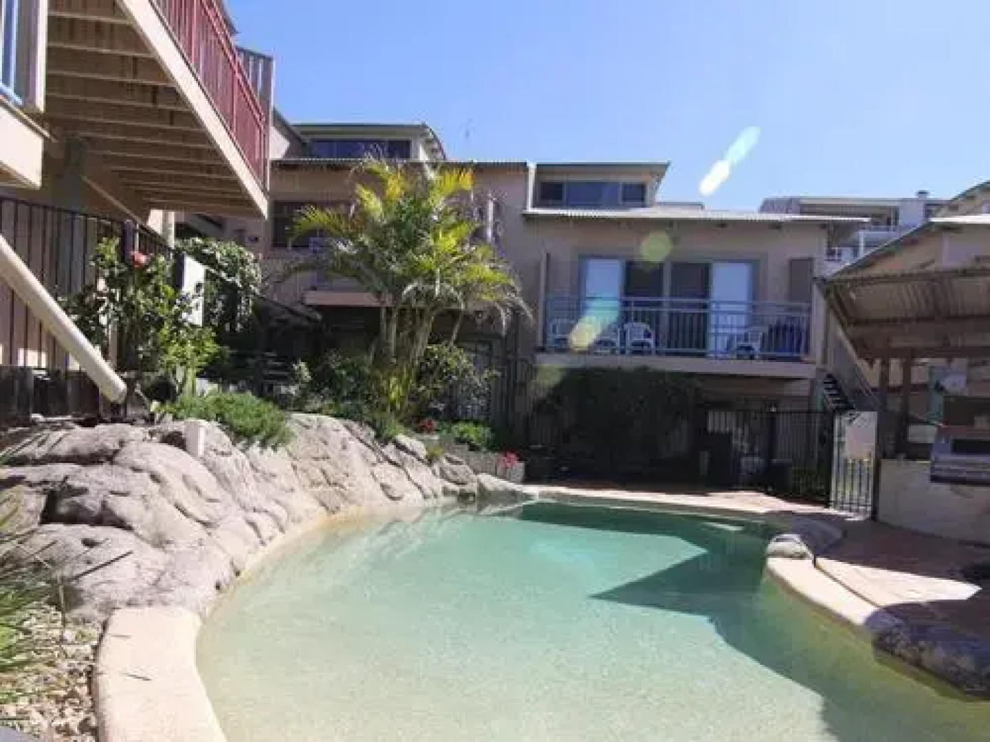 16 Pt Lookout Beach Resort