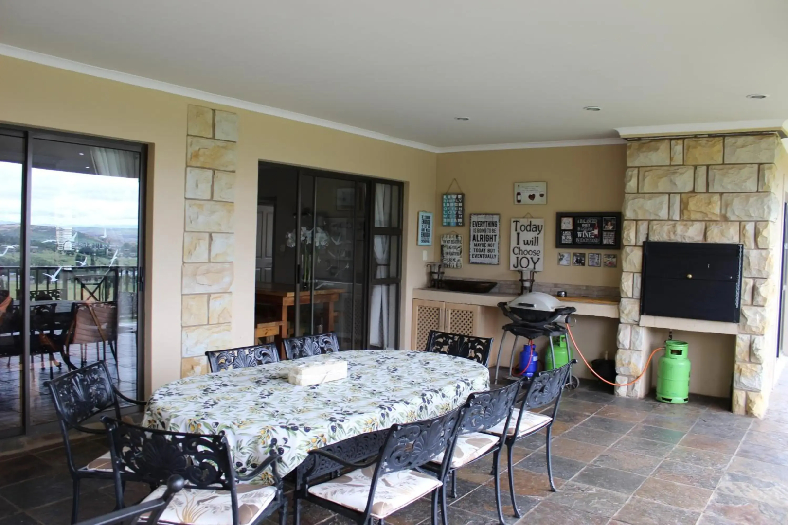 Sunbird Haven Self-Catering Sleeps 8